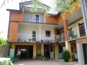Yuzhnaya Guest House